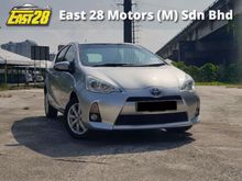 2014 Toyota Prius C 1.5 Hybrid Hatchback FULL SERVICE WITH TOYOTA