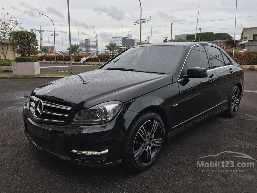 Jual Mobil Mercedes-Benz C200 2014 Edition C 1.8 di DKI 