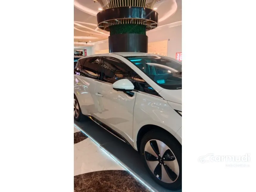 2024 Wuling Cloud EV EV Hatchback