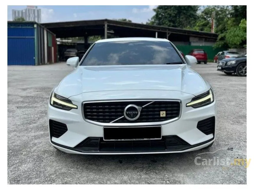 2020 Volvo S60 Recharge T8 R-Design Sedan