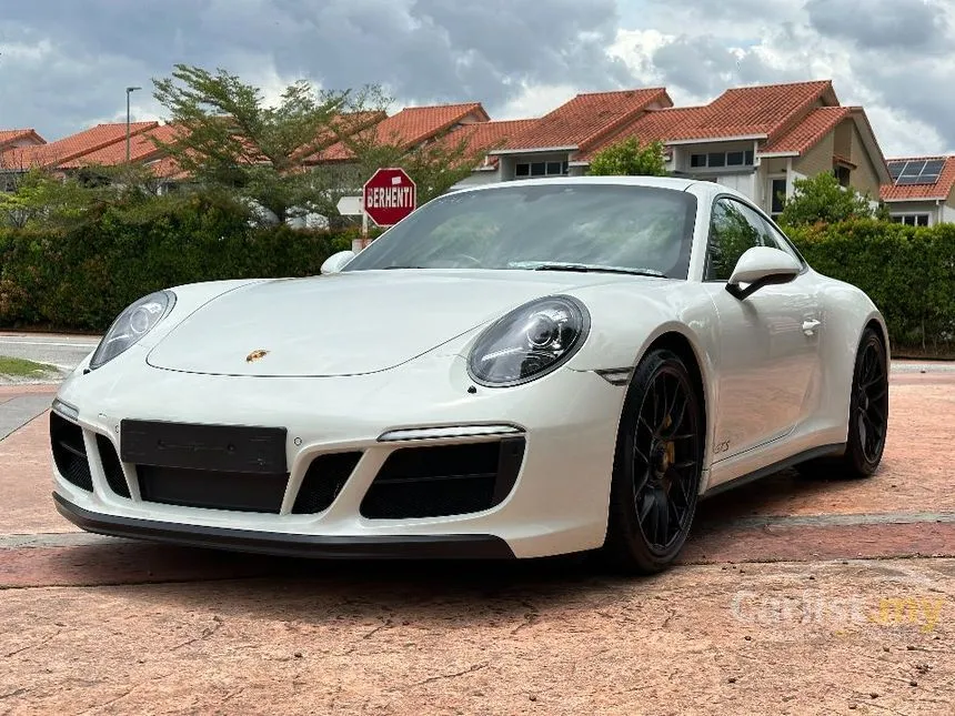 2019 Porsche 911 Carrera GTS Coupe