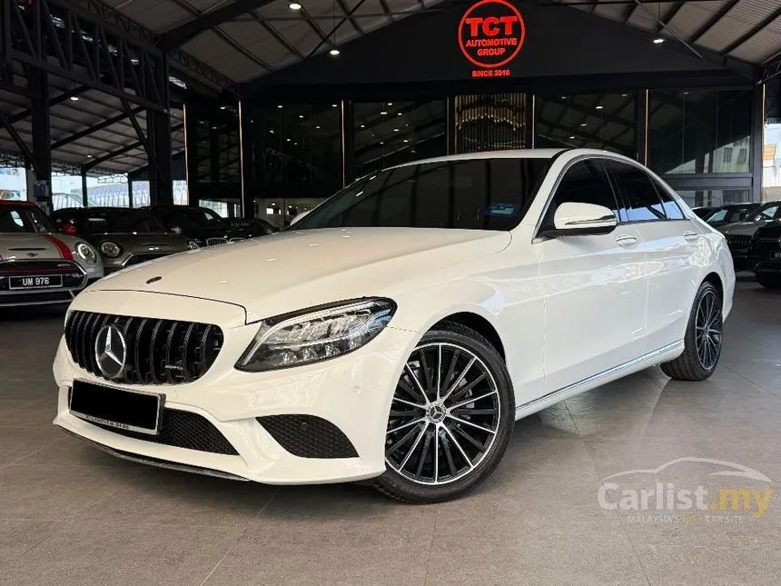 2018 Mercedes-Benz C200 AMG Line Sedan