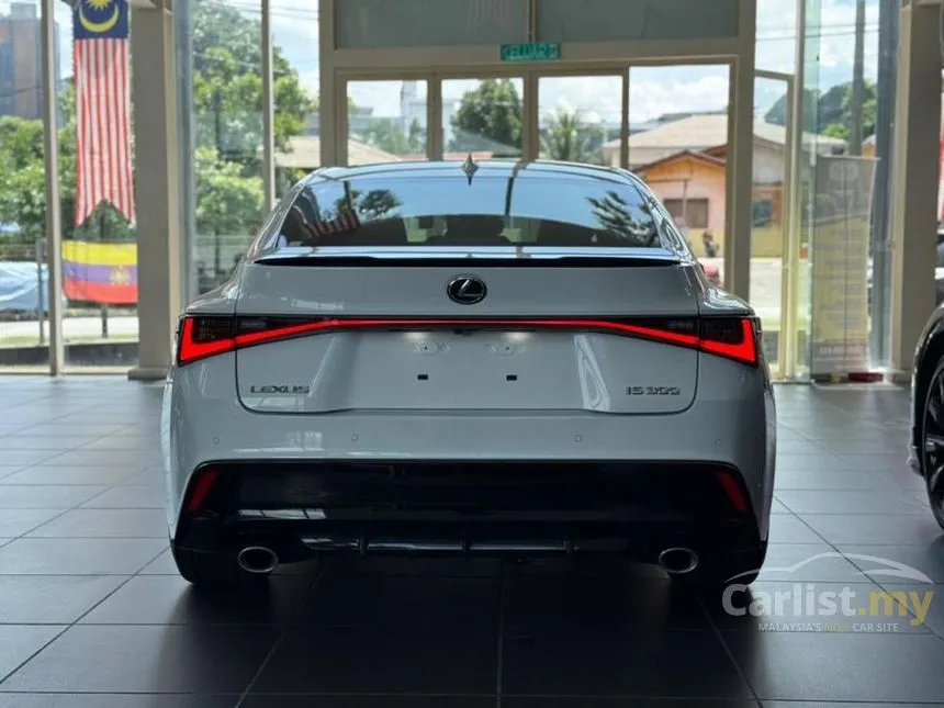 2021 Lexus IS 300 F Sport Sedan