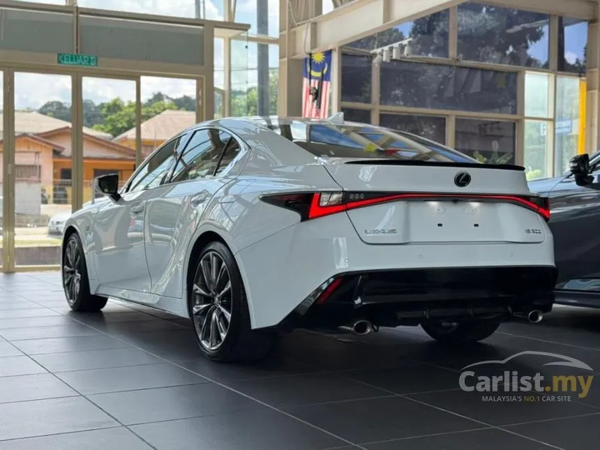 2021 Lexus IS 300 F Sport Sedan