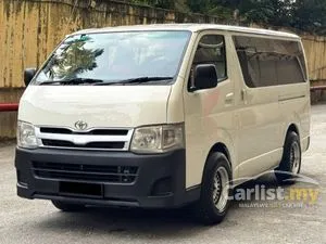 2010 Toyota Hiace 2.5 Window Van Van
