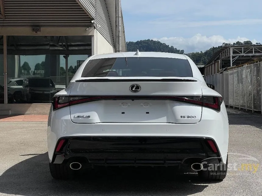 2021 Lexus IS 300 F Sport Sedan