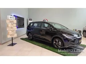 2026 BYD M6 Standard 7 Seater MPV