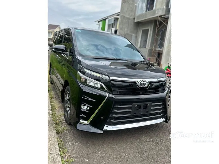 2021 Toyota Voxy MPV