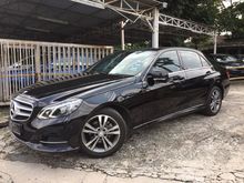 2014 Mercedes-Benz E200 Avantgarde 9K Mile Local