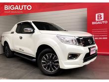 2016 Nissan NP 300 Navara 2.5 KING CAB Calibre Sportech Pickup MT