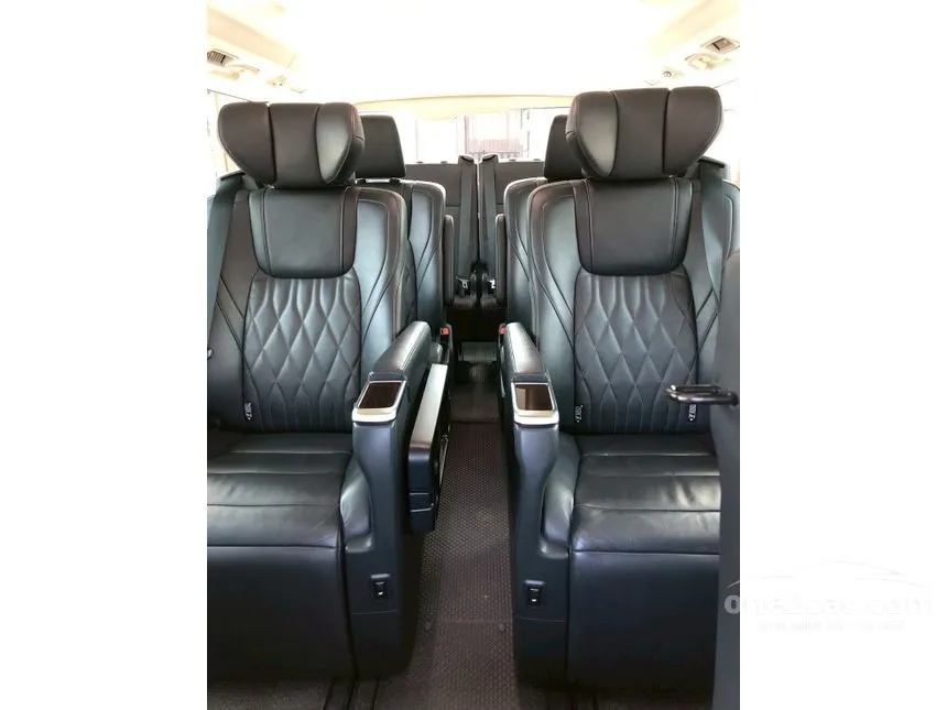 2020 Toyota Majesty Grande Van