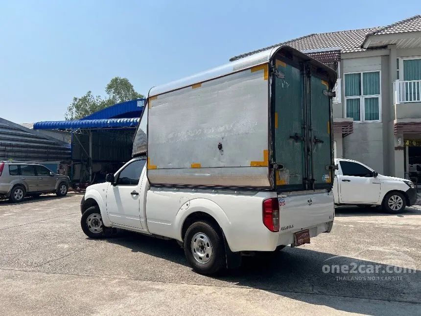2015 Nissan Frontier Navara XE Pickup