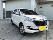 Toyota Avanza G at matic 2018 bukan 2017 putih