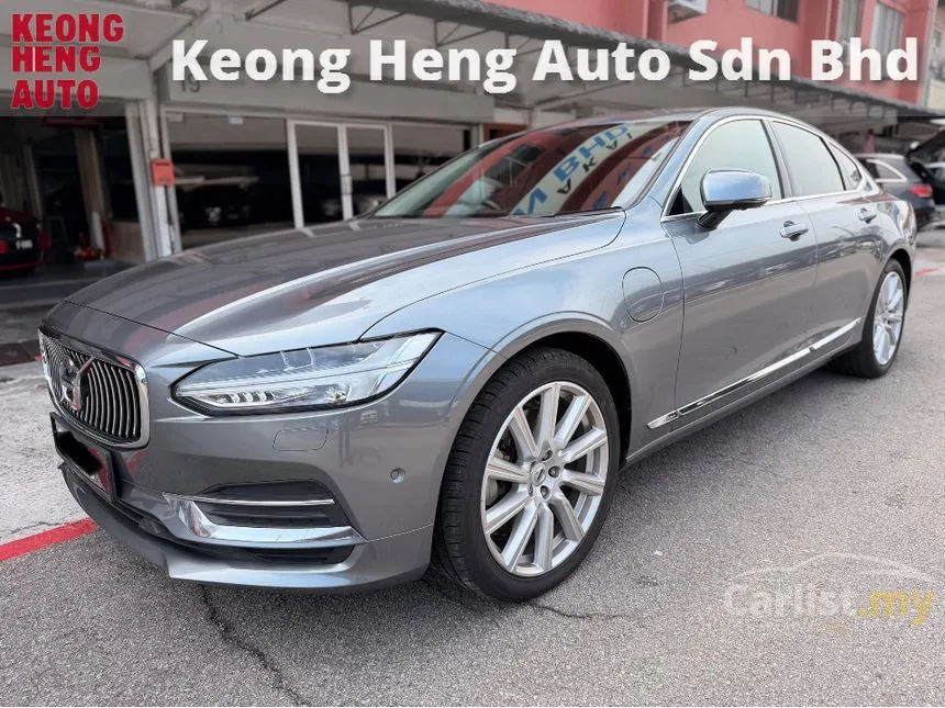 2018 Volvo S90 T8 Inscription Plus Sedan