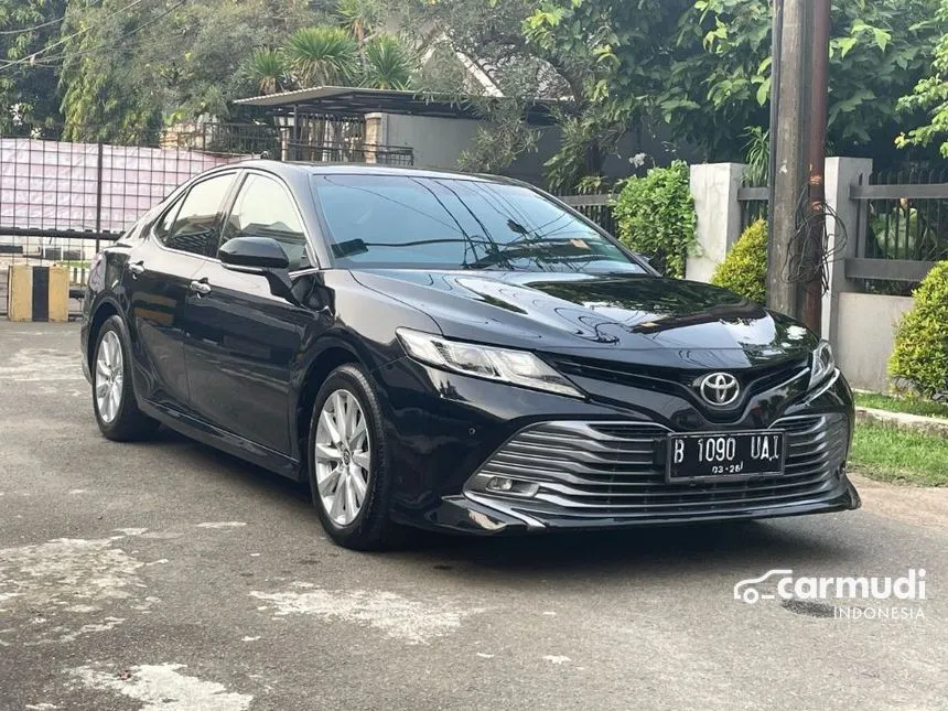 2020 Toyota Camry V Sedan