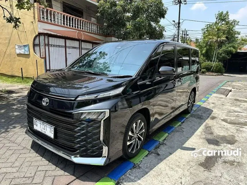 2022 Toyota Voxy Van Wagon