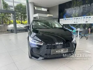 2026 BYD M6 1.5 DM-i Cross Advanced PHEV MPV