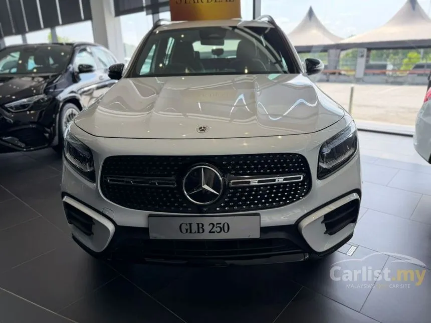 2024 Mercedes-Benz GLB250 4MATIC AMG Line SUV