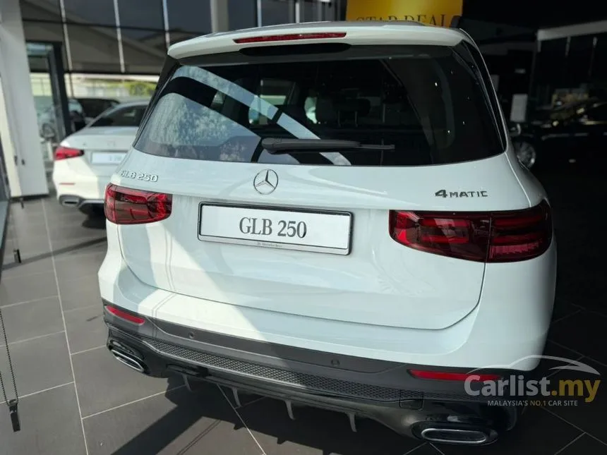 2024 Mercedes-Benz GLB250 4MATIC AMG Line SUV