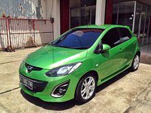 Mazda 2 1.5 R 2012 AT Go Green good condition , service record , full orisinil