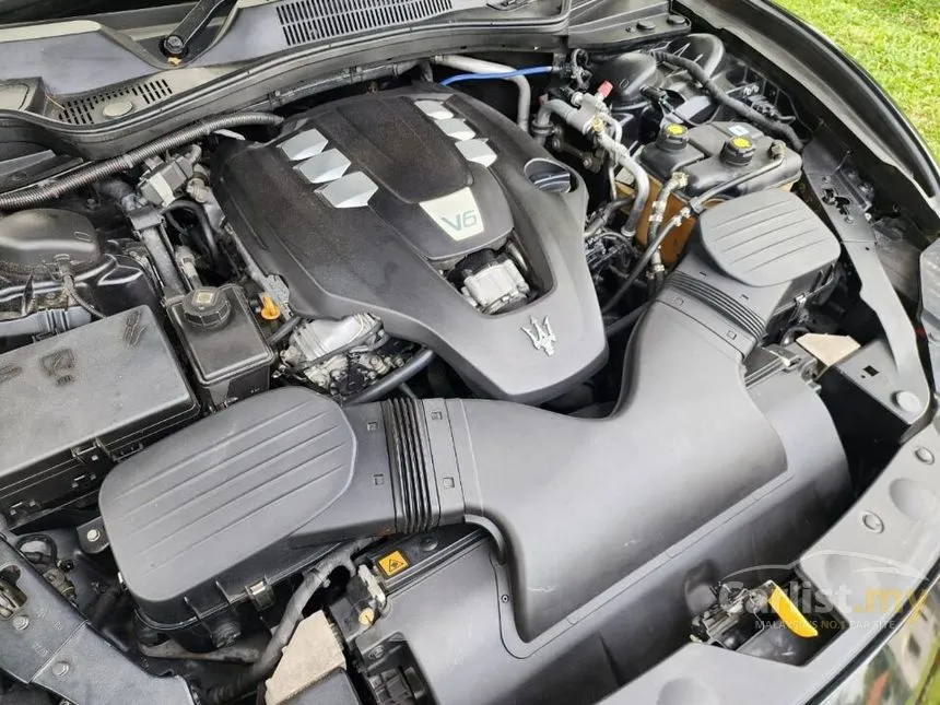 2014 Maserati Ghibli S Sedan