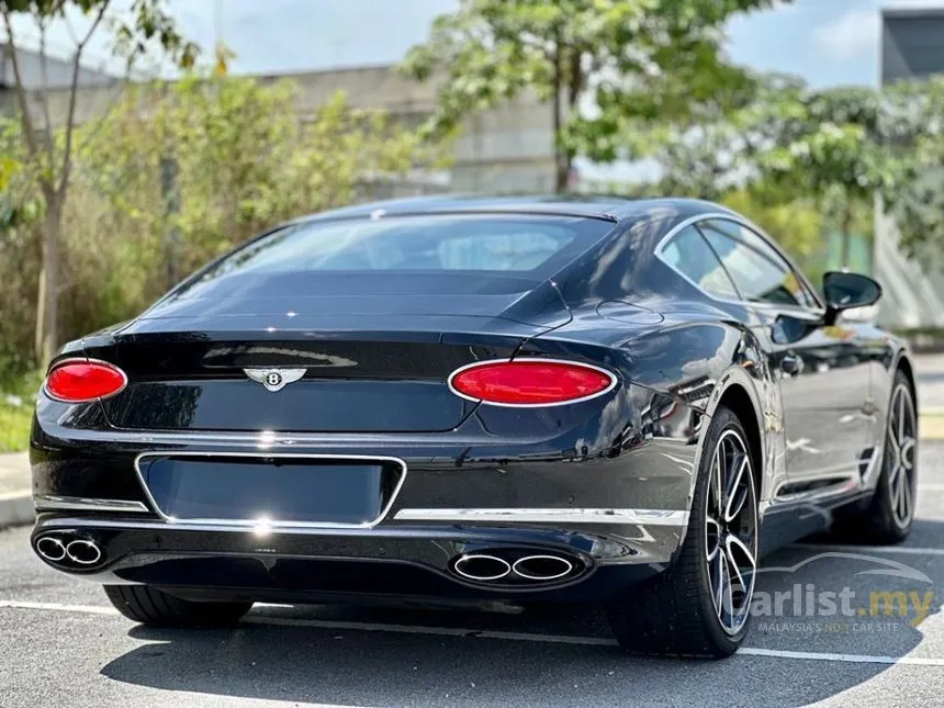 2022 Bentley Flying Spur Sedan