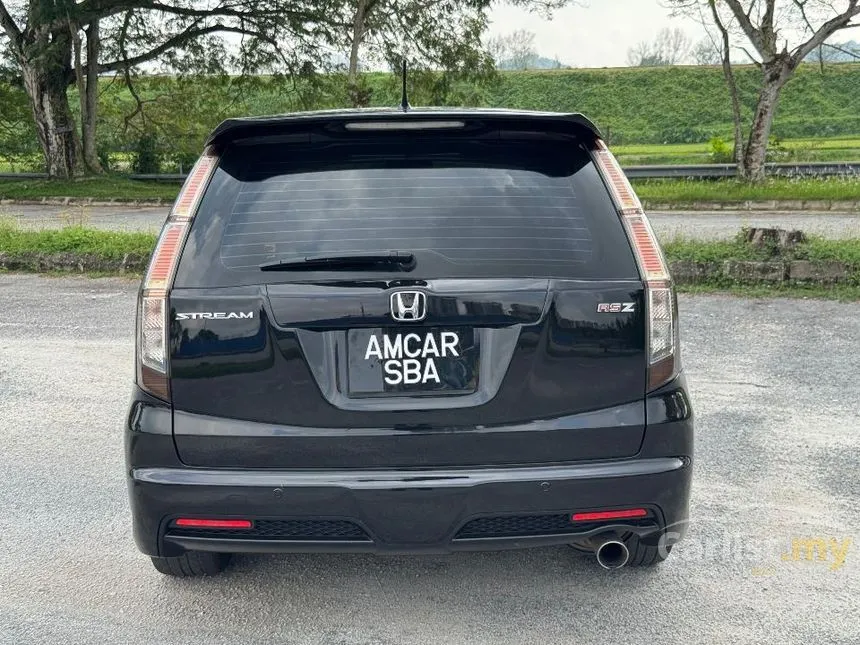 2013 Honda Stream i-VTEC RSZ MPV