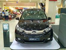 HOT PROMO and BIG DEAL Honda Mobilio E MT KREDIT TERMURAH OKTOBEST
