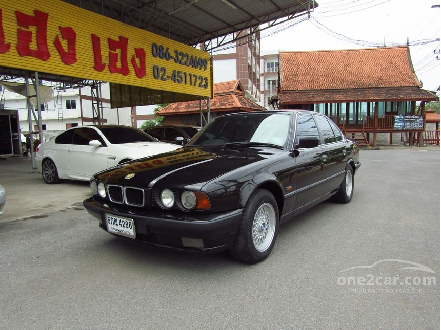 1997 BMW 525i Sedan