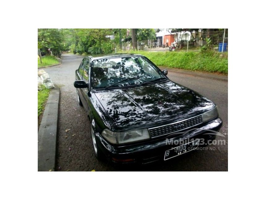 1990 Toyota Twincam Sedan