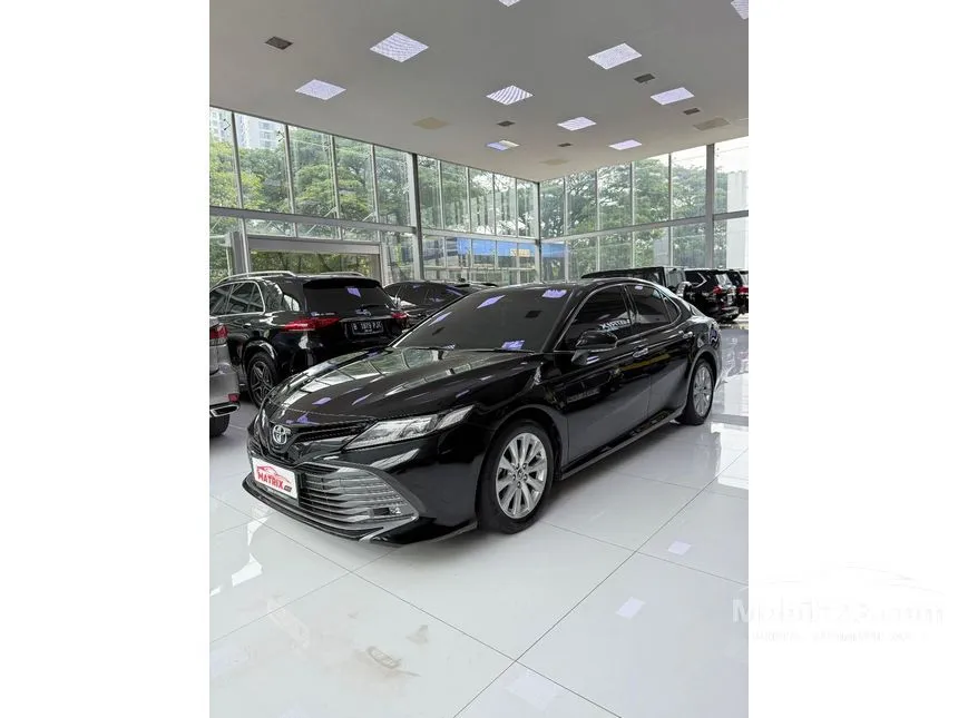 2020 Toyota Camry V Sedan