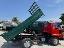2005 Daihatsu Delta 2.8 V58 Wooden Tipper Lorry