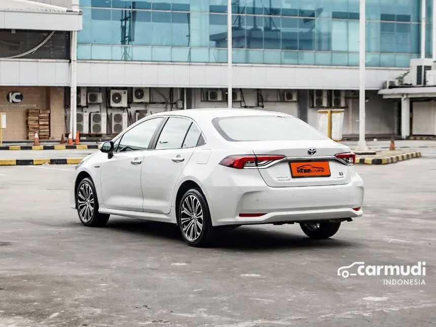 2021 Toyota Corolla Altis Hybrid Sedan