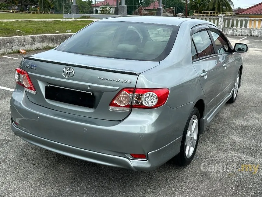 2013 Toyota Corolla Altis E Sedan