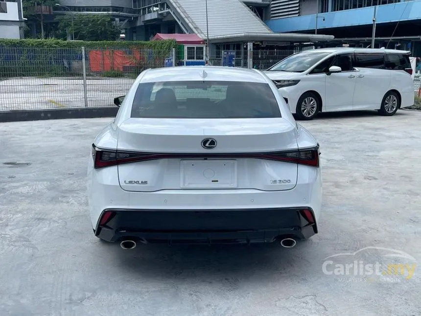 2022 Lexus IS 300 F Sport Sedan