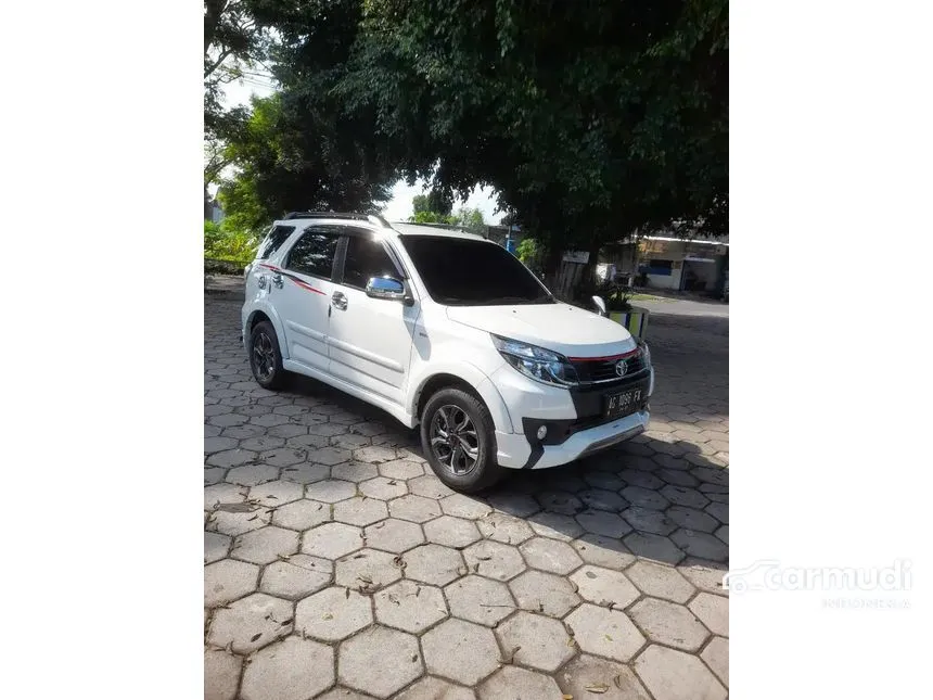 Jual Mobil Toyota Rush 2017 TRD Sportivo Ultimo 1.5 di Jawa Timur Manual SUV Putih Rp 193.000.000