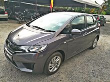 (Actual Year Made 2015) Honda Jazz 1.5 E (A) Full Service Record In Honda One Owner