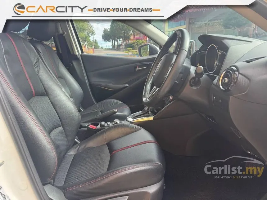 2017 Mazda 2 SKYACTIV-G (LED Headlight with DRL) Hatchback