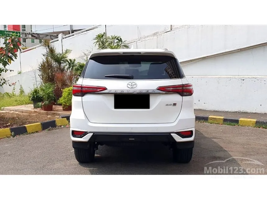 2023 Toyota Fortuner GR Sport SUV