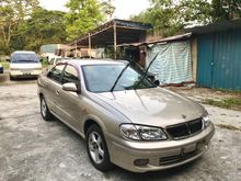 2002 Nissan Sentra 1.6 L Sedan