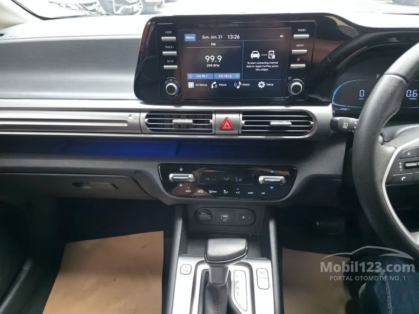 2023 Hyundai Stargazer X Prime MPV