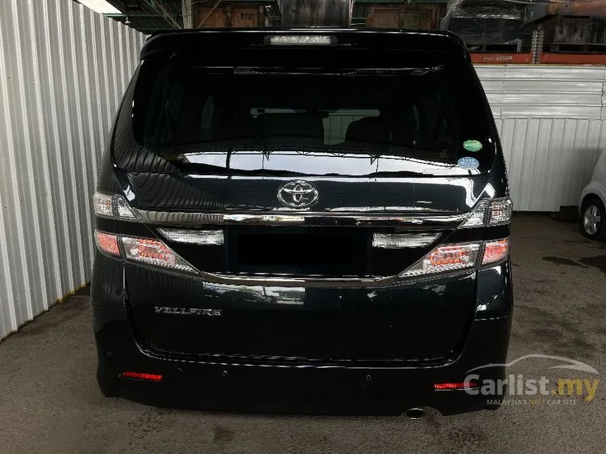 2013 Toyota Vellfire Z Golden Eyes MPV