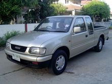 1997 Isuzu Dragon Eyes 2.5 SPACE CAB SLX Pickup MT