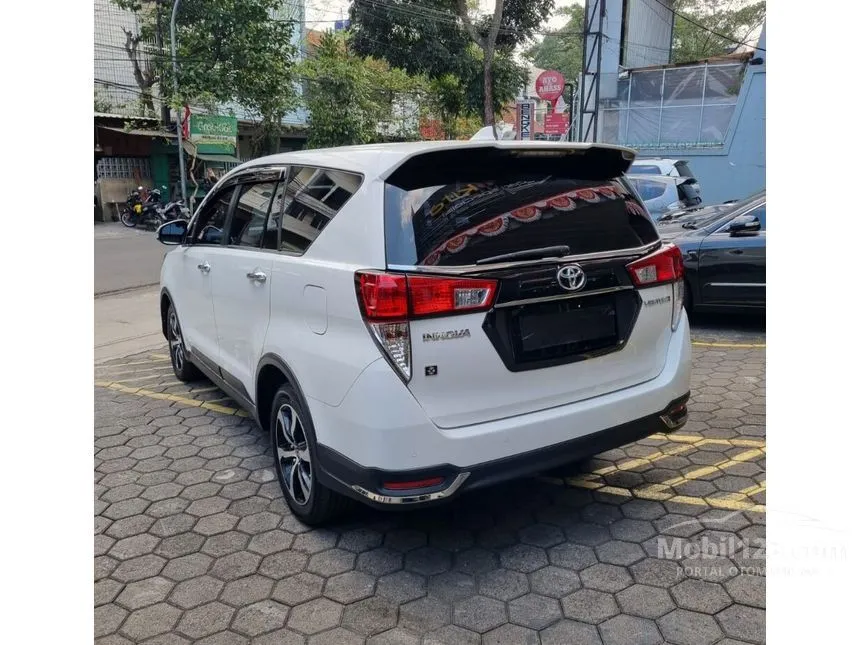 Jual Mobil Toyota Innova Venturer 2021 2.4 di Jawa Barat Automatic Wagon Putih Rp 495.000.000