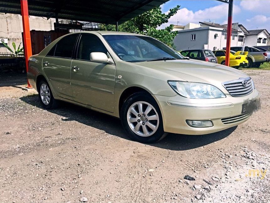 Toyota camry 2003 года