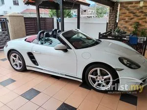 2017 Porsche 718 2.0 Boxster Convertible