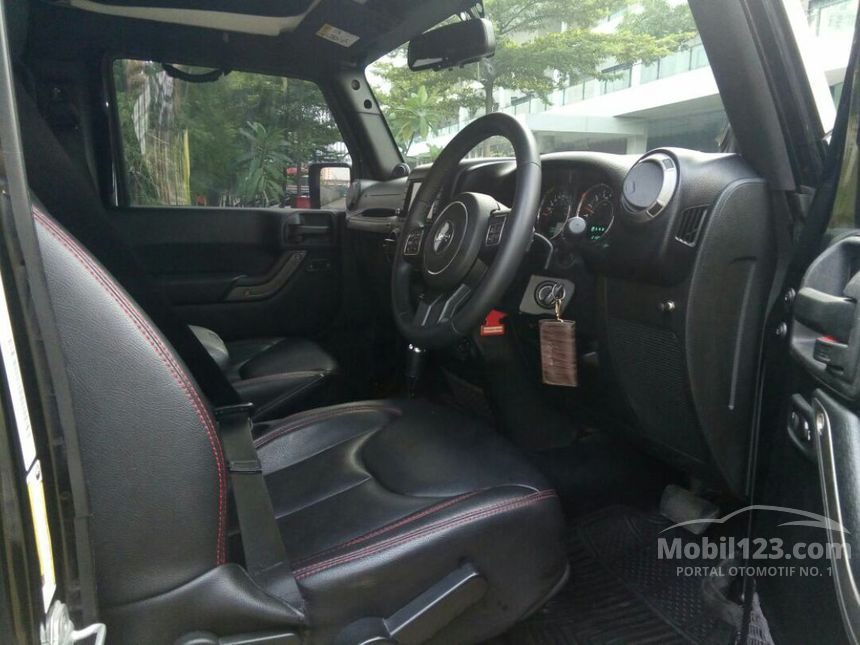 2013 Jeep Wrangler Sport Unlimited SUV