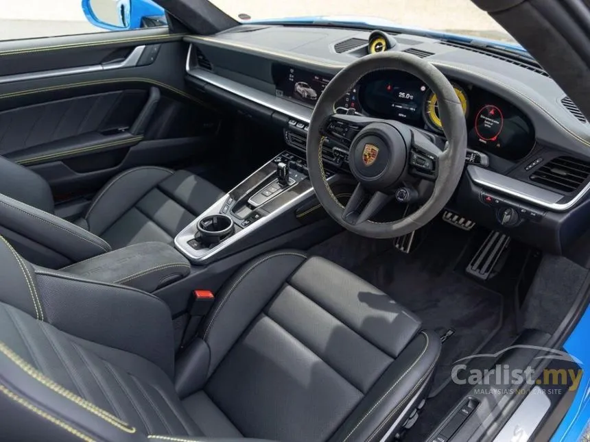 2023 Porsche 911 Turbo S Coupe