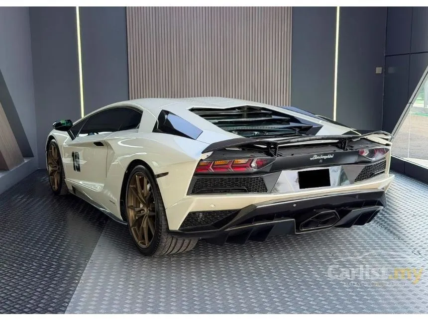 2017 Lamborghini Aventador S Coupe