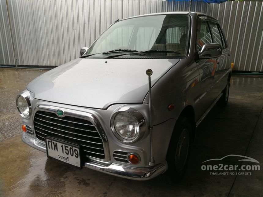 Daihatsu mira 2010